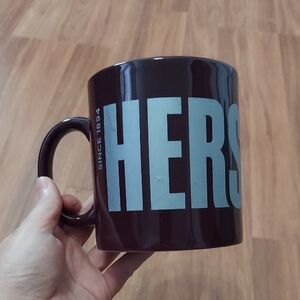 HERSHEY'S Burgundy Mug